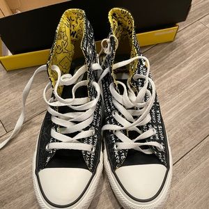 Converse sneaker size 6